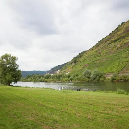 Lakeside Escape Ernst