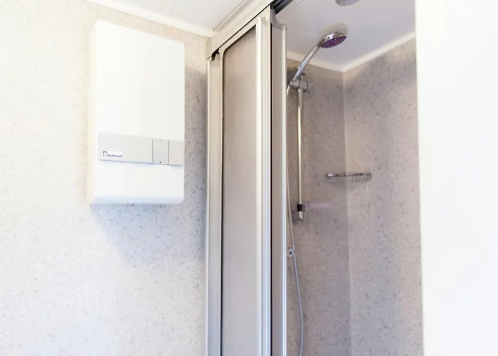 Lakeside Escape Apartment Ernst